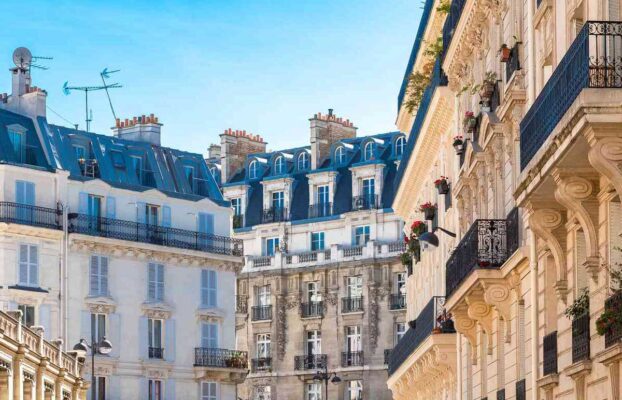 Relations presse en finance : comment gagner en crédibilité médiatique ?